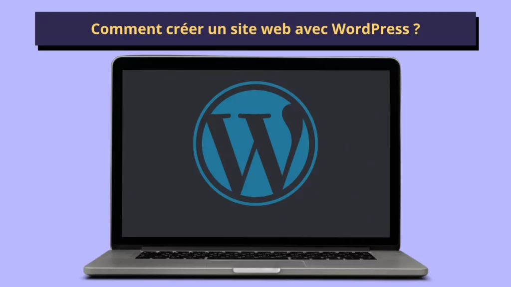 Un ordinateur portable ouvert. Sur l'écran le logo de WordPress. Formation Création de site web avec WordPress donnée par Acquiformations.