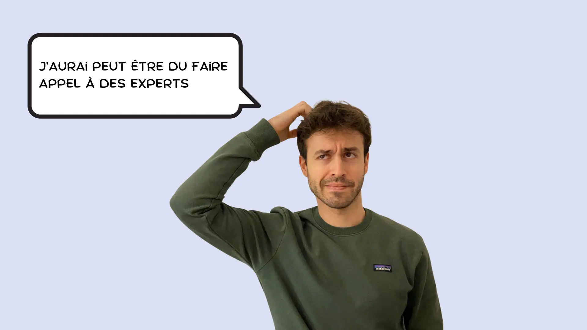 Homme gêné qui se gratte la tête.